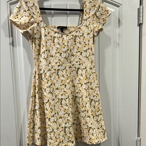 Forever 21 stretchy mini Floral Yellow and White Dress Size M